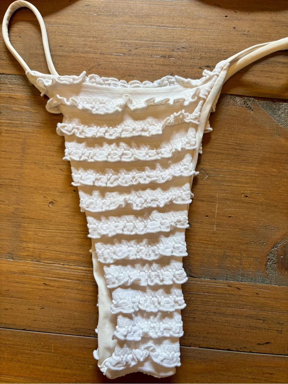 Rare!  Frankie’s bikinis x Sydney Sweeney white ruffle bikini set
